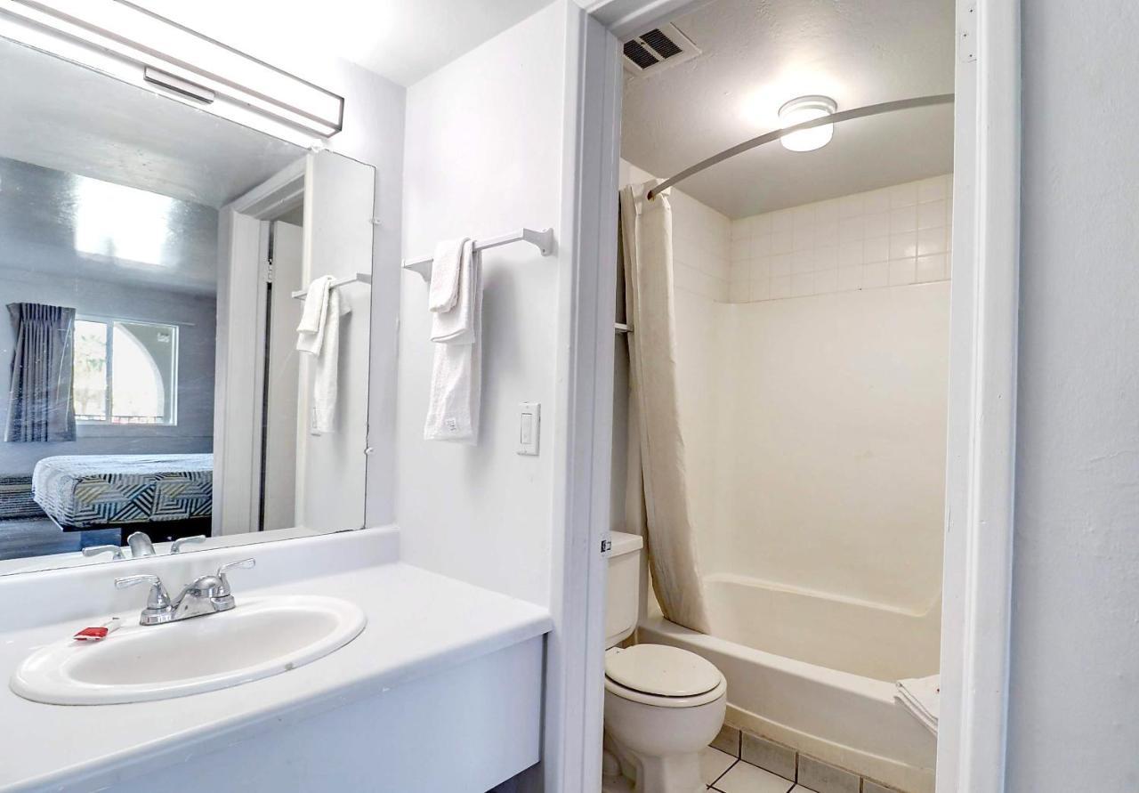 Motel 6 Tucson, Az - East Williams Center Экстерьер фото