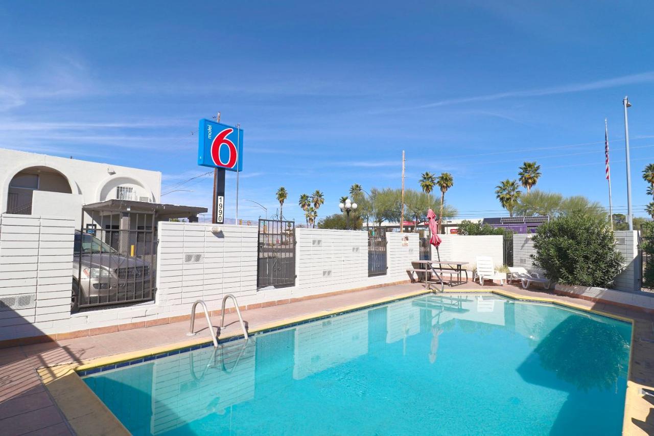 Motel 6 Tucson, Az - East Williams Center Экстерьер фото