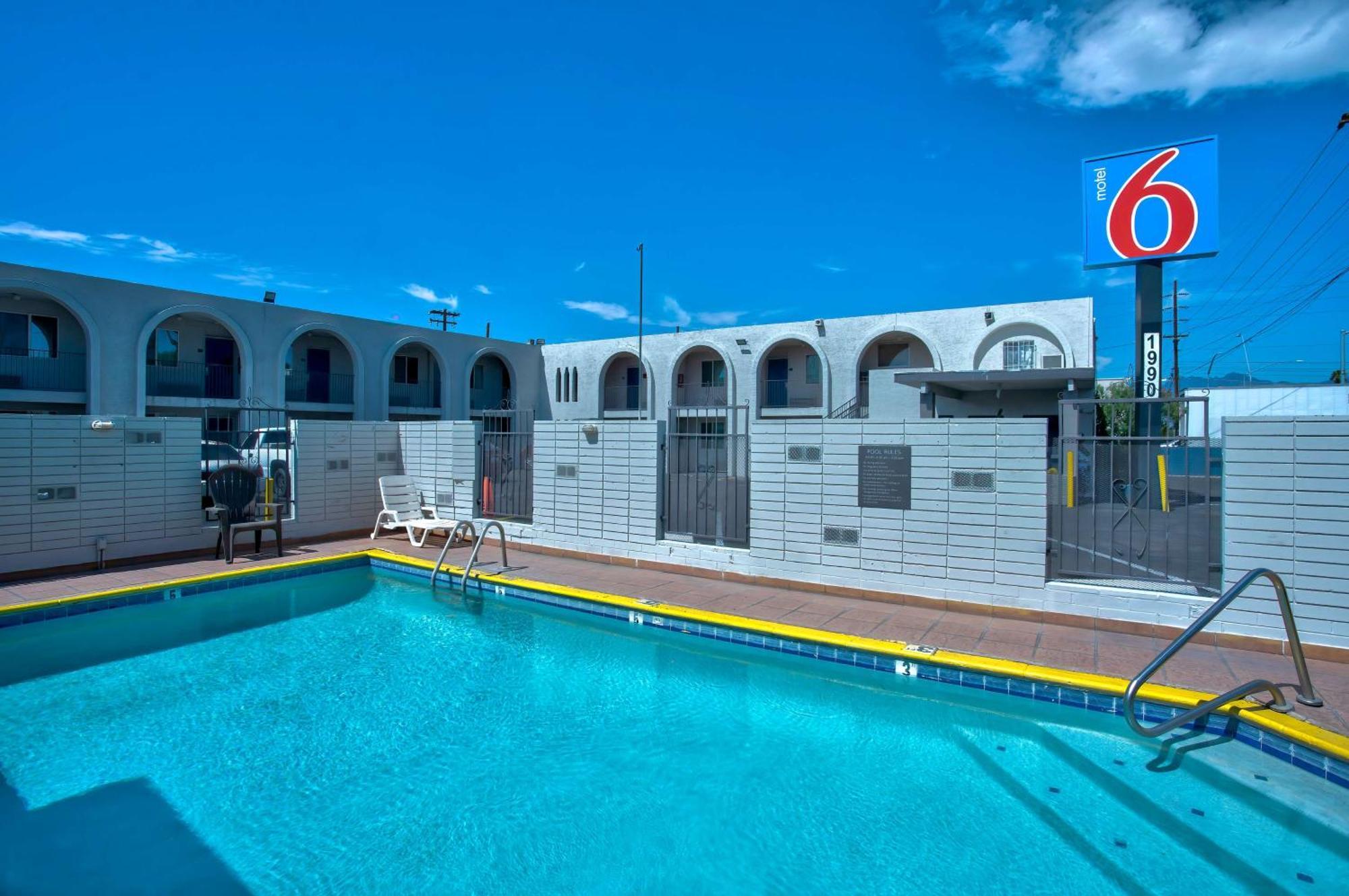 Motel 6 Tucson, Az - East Williams Center Экстерьер фото